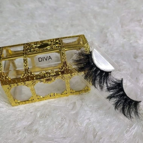 💄 - Picture 11 of 16